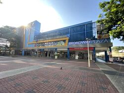 Broadway Cinema (D20), Retail #611014571